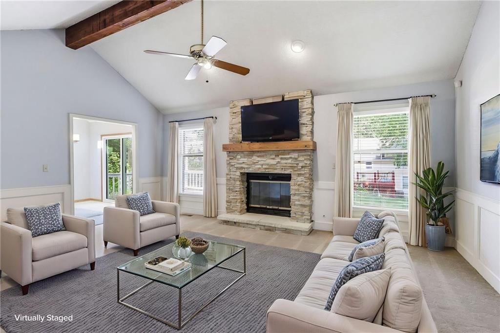 15295 Newton Drive — photo 7