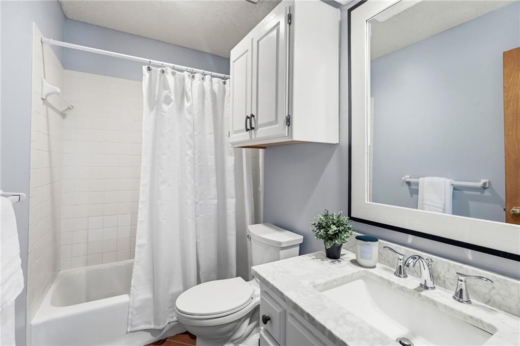 15295 Newton Drive — photo 29