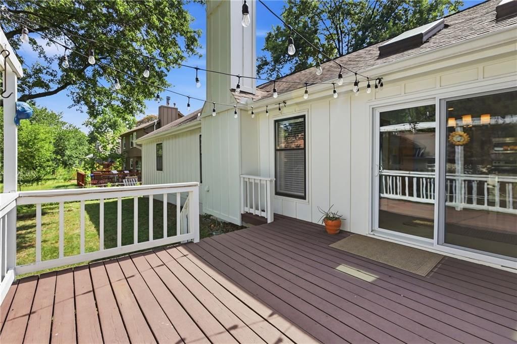 15295 Newton Drive — photo 33