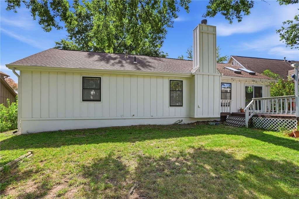 15295 Newton Drive — photo 37