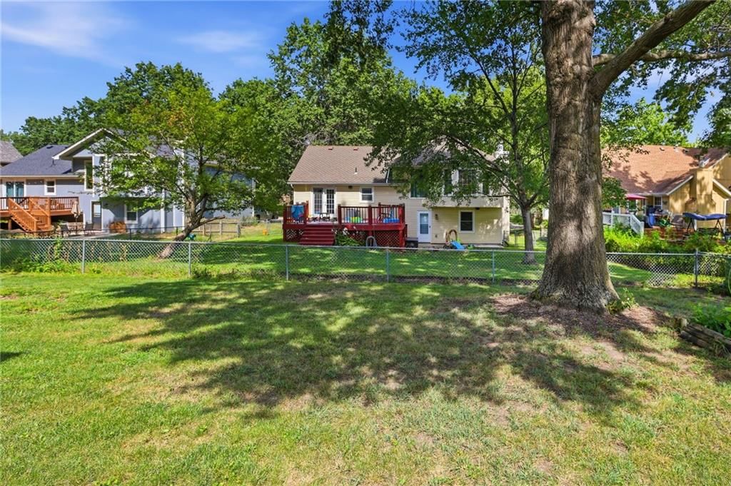 15295 Newton Drive — photo 38