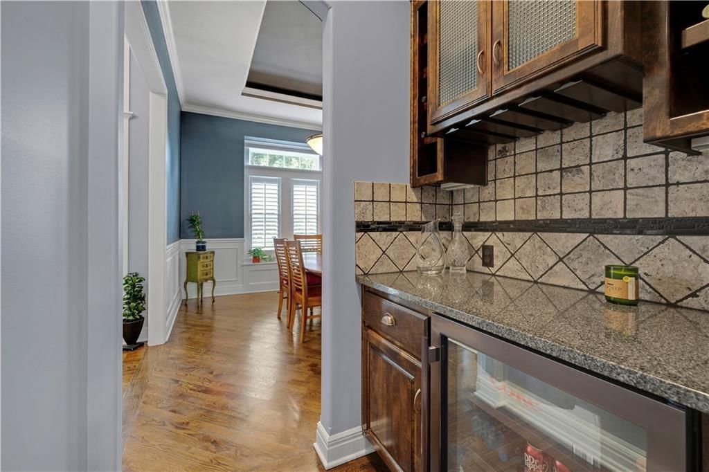 15704 Bond Street — photo 6