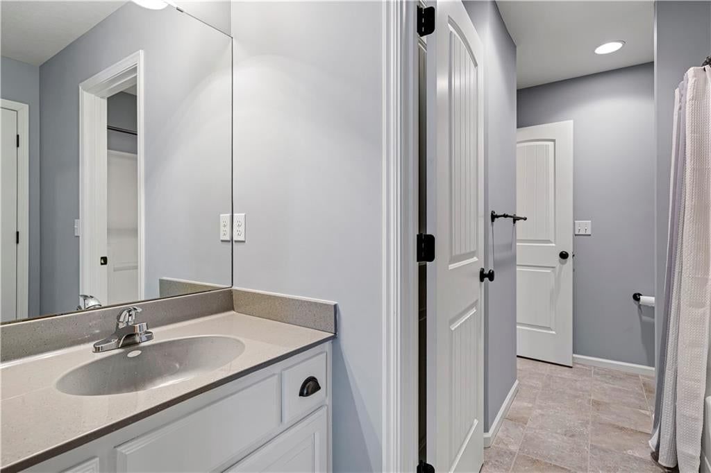 15704 Bond Street — photo 33