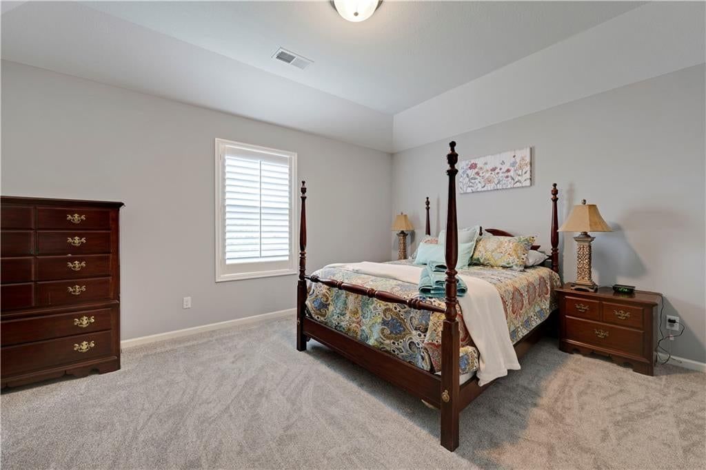 15704 Bond Street — photo 37