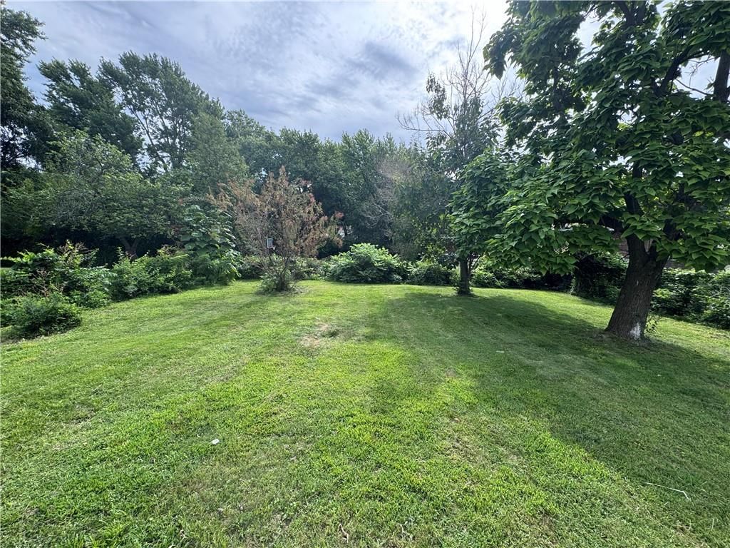 Photo 29 of 29 - 6437 Craig Street, Merriam, KS 66202