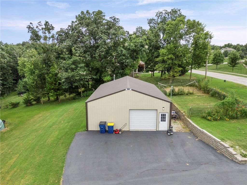 32435 W 91st Street — photo 3