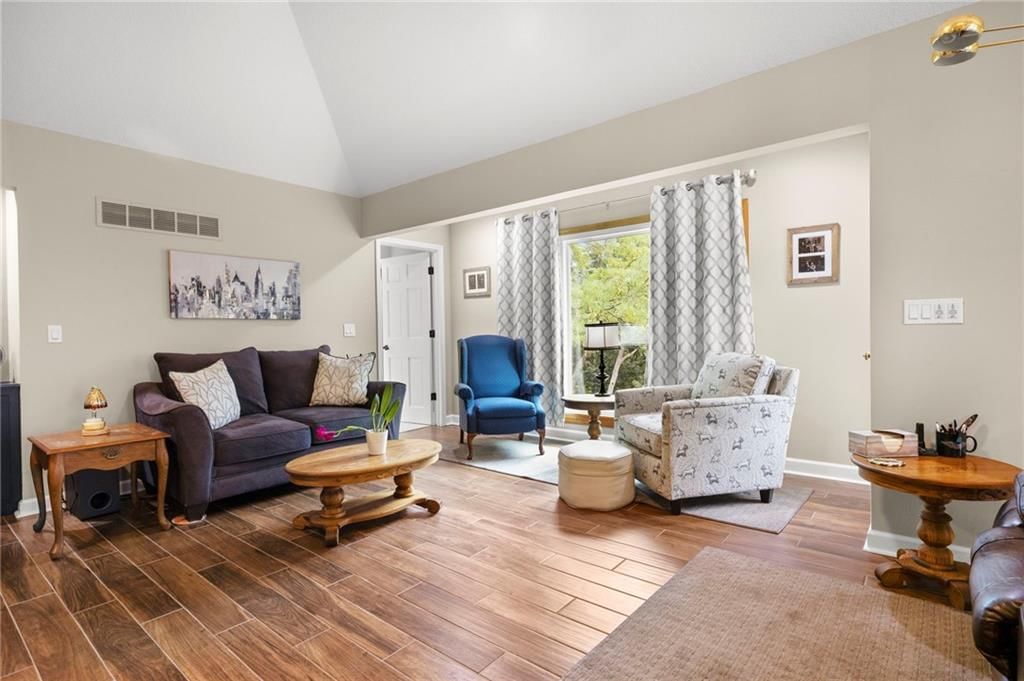 32435 W 91st Street — photo 8