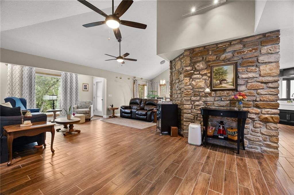 32435 W 91st Street — photo 10