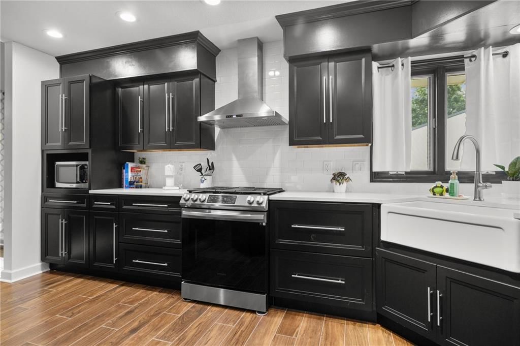 32435 W 91st Street — photo 16