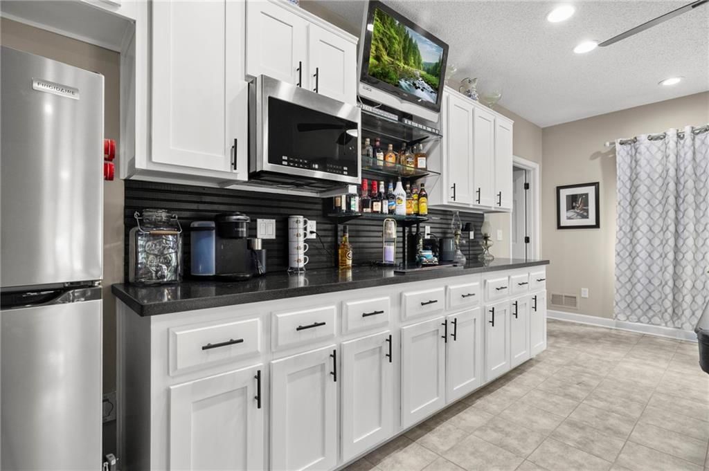 32435 W 91st Street — photo 35