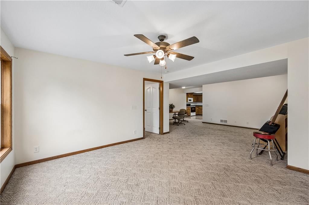 Photo 26 of 37 - 1707 Lynn Road, Excelsior Springs, MO 64024
