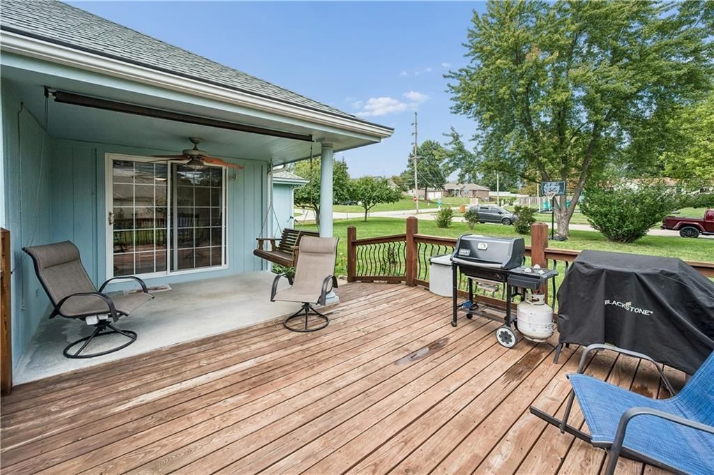 Photo 36 of 37 - 1707 Lynn Road, Excelsior Springs, MO 64024