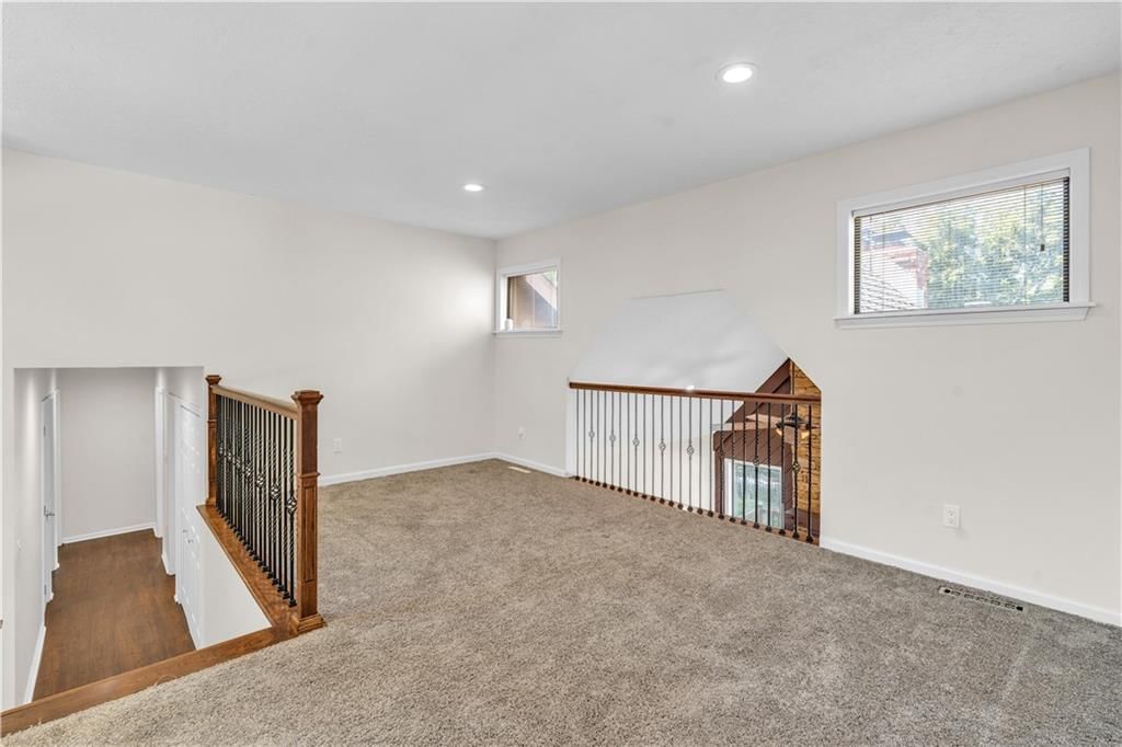 4377 SW BREEZY POINT Lane — photo 29