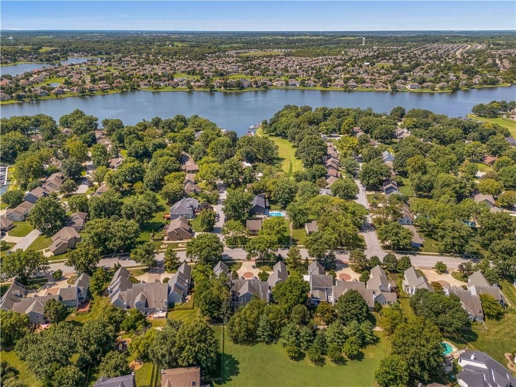 4377 SW BREEZY POINT Lane — photo 47