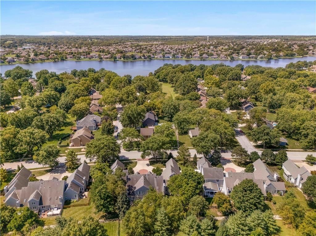 4377 SW BREEZY POINT Lane — photo 48