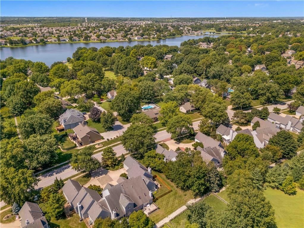4377 SW BREEZY POINT Lane — photo 49