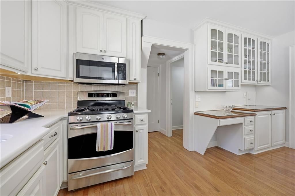 1020 W 71st Terrace — photo 16