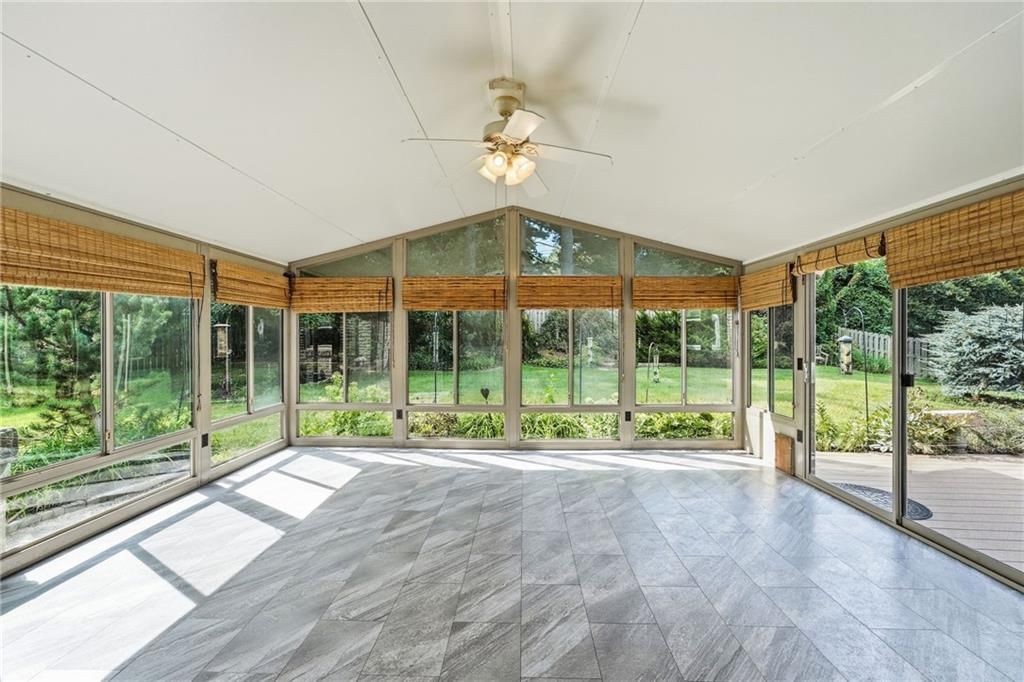 Photo 31 of 59 - 605 W 96th Street, Kansas City, MO 64114