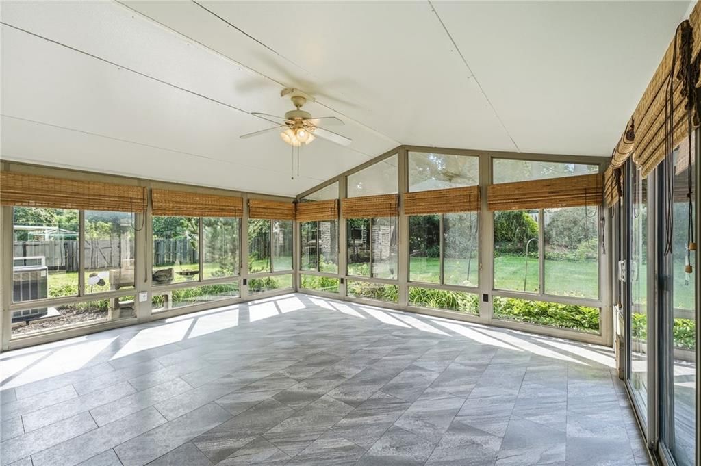 Photo 33 of 59 - 605 W 96th Street, Kansas City, MO 64114