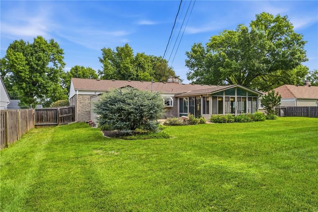 Photo 51 of 59 - 605 W 96th Street, Kansas City, MO 64114