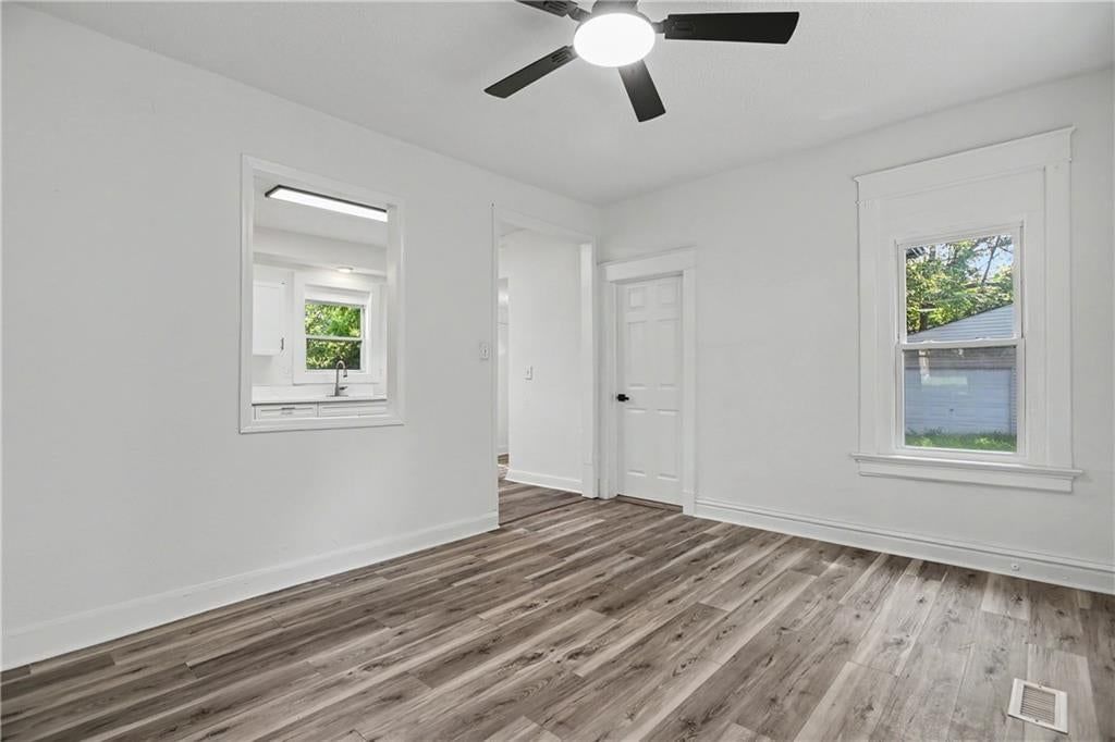 2531 Olive Street — photo 15