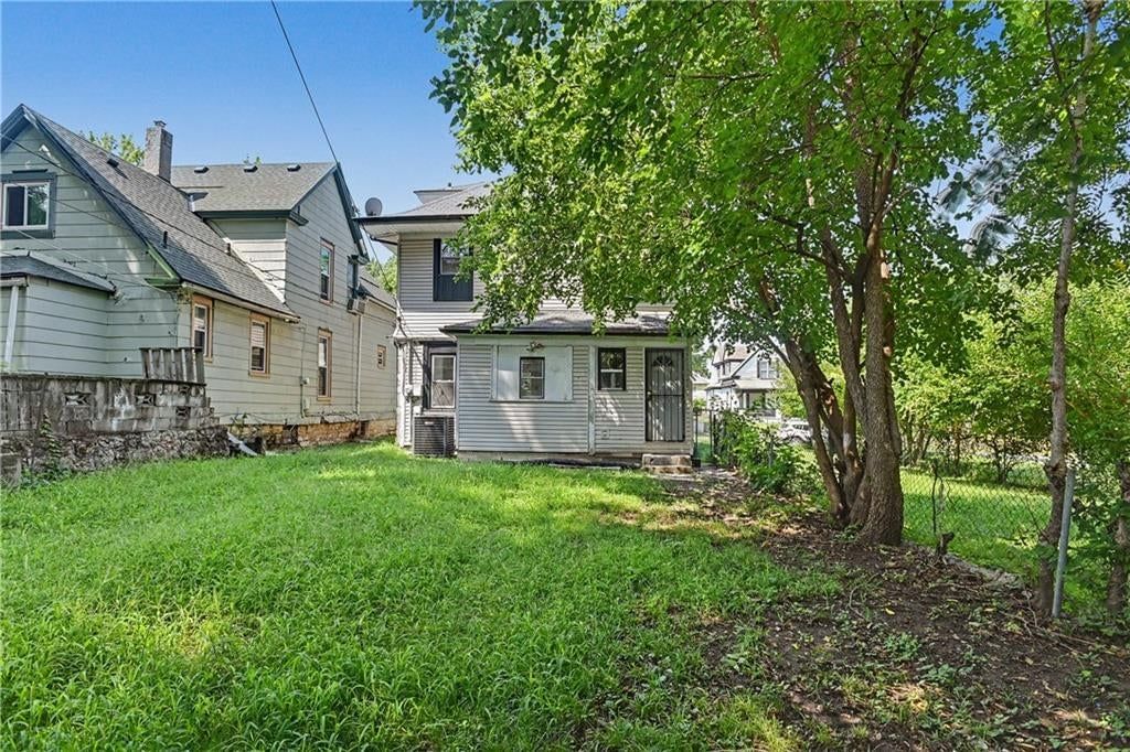 2531 Olive Street — photo 40