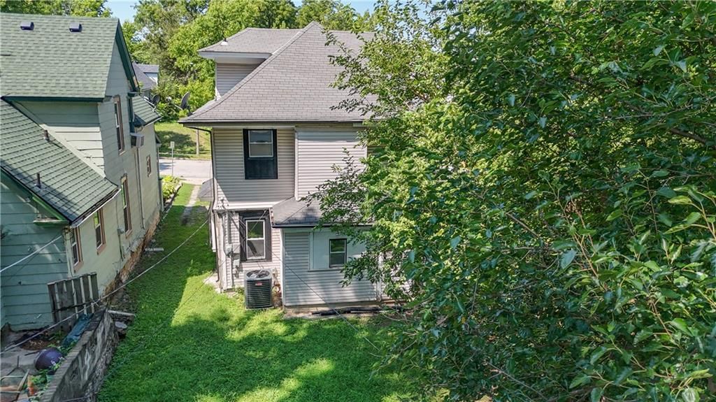 2531 Olive Street — photo 43