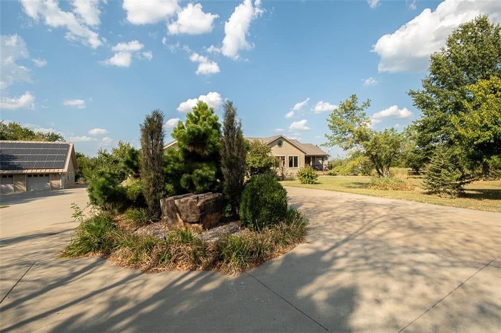 2152 N 700 Road — photo 10