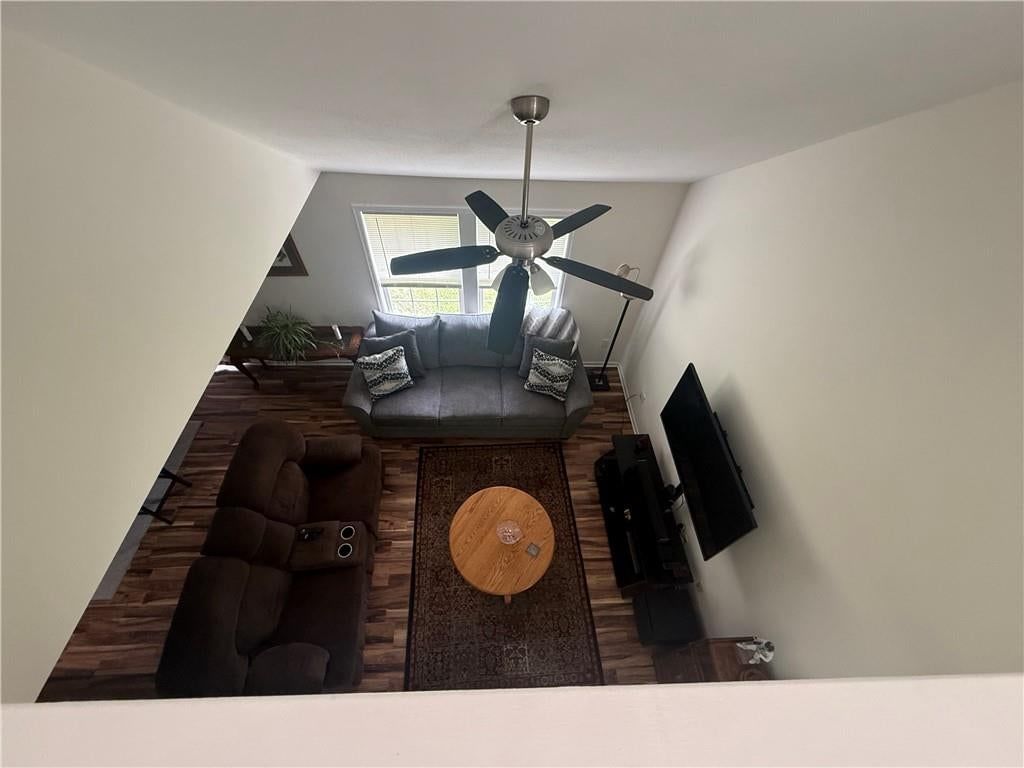 625 E Spring Avenue — photo 2