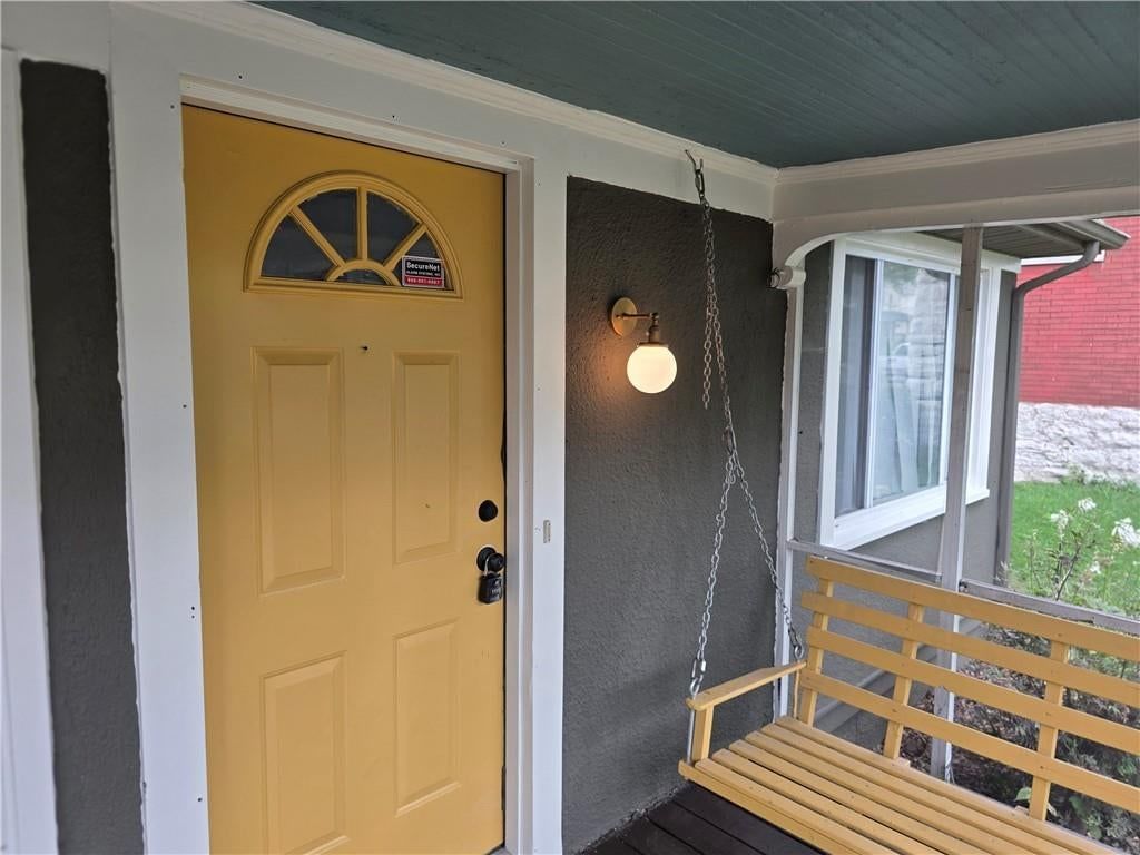 342 N oakley Avenue — photo 15