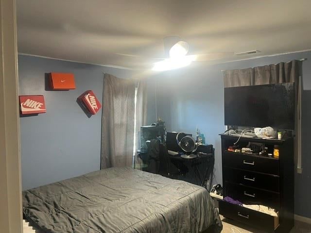 Photo 13 of 31 - 109 NE 102 Terrace, Kansas City, MO 64155