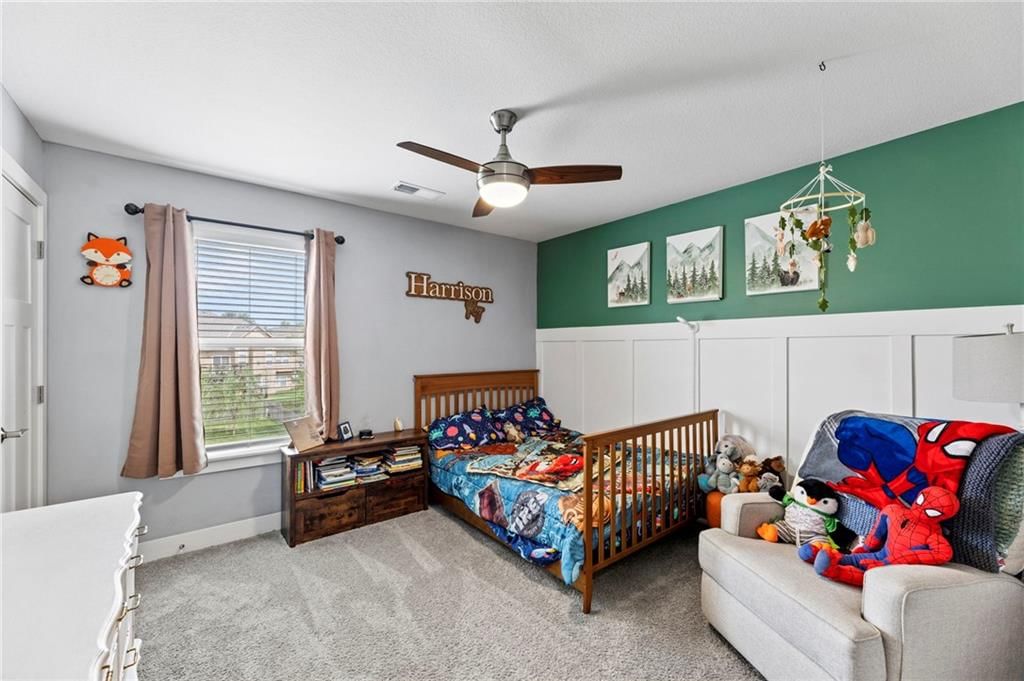 Photo 26 of 43 - 1800 Knoll Creek Lane, Raymore, MO 64083