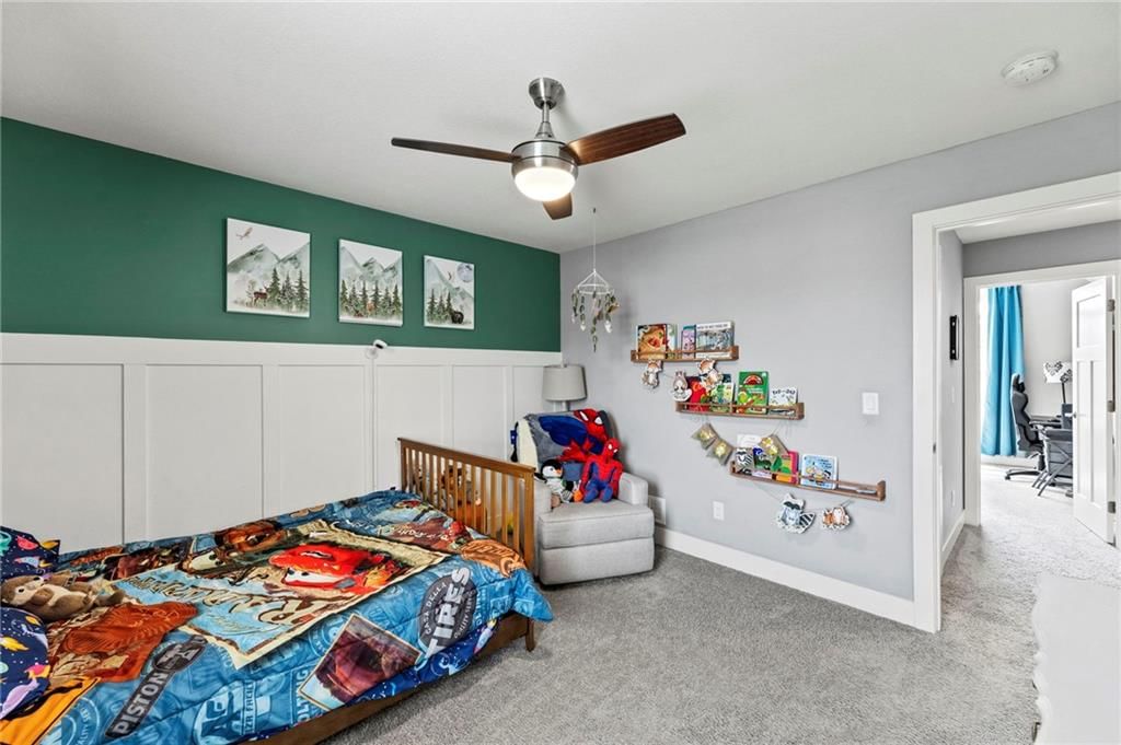 Photo 27 of 43 - 1800 Knoll Creek Lane, Raymore, MO 64083