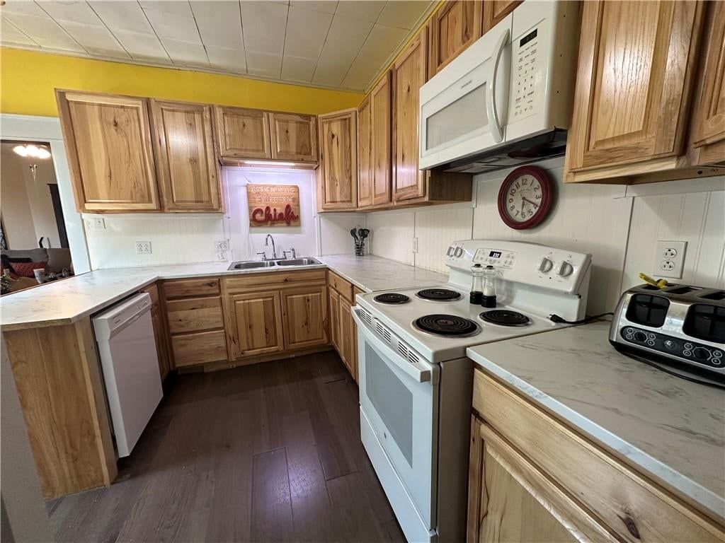 1601 Bloom Street — photo 26