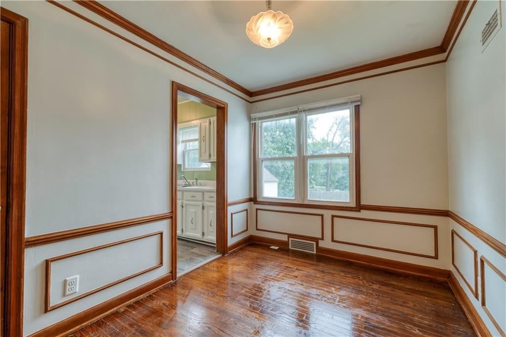 211 NE 82 Terrace — photo 8