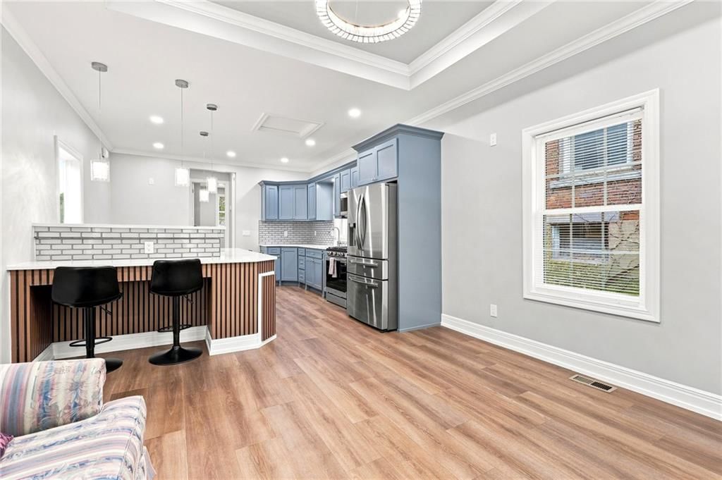 43 S Pyle Street — photo 9