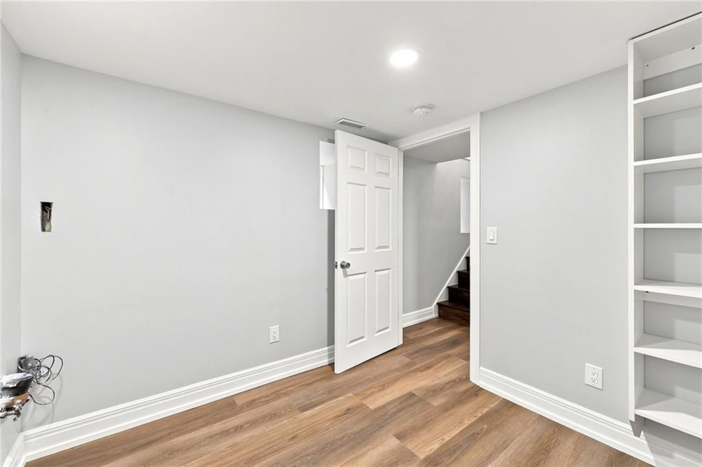 43 S Pyle Street — photo 19