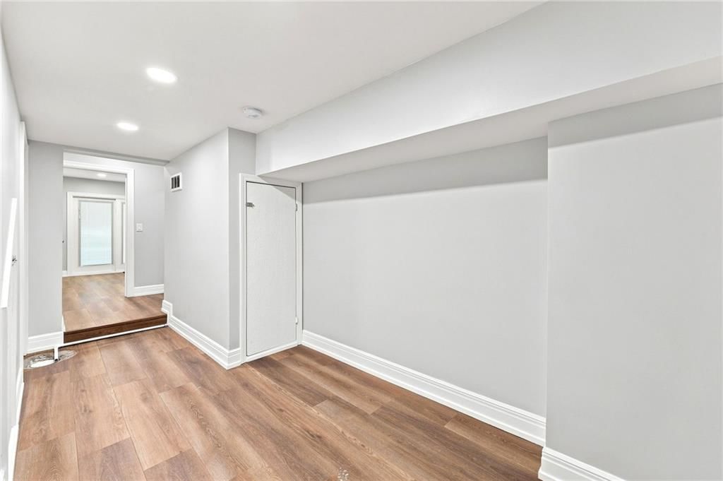 43 S Pyle Street — photo 20