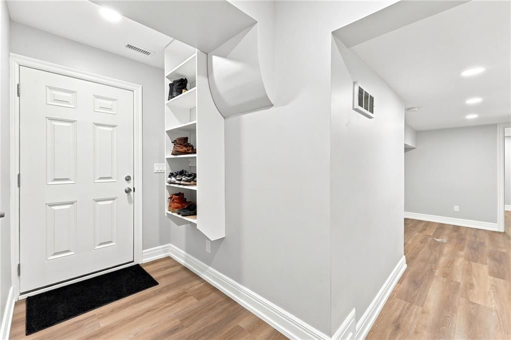 43 S Pyle Street — photo 21