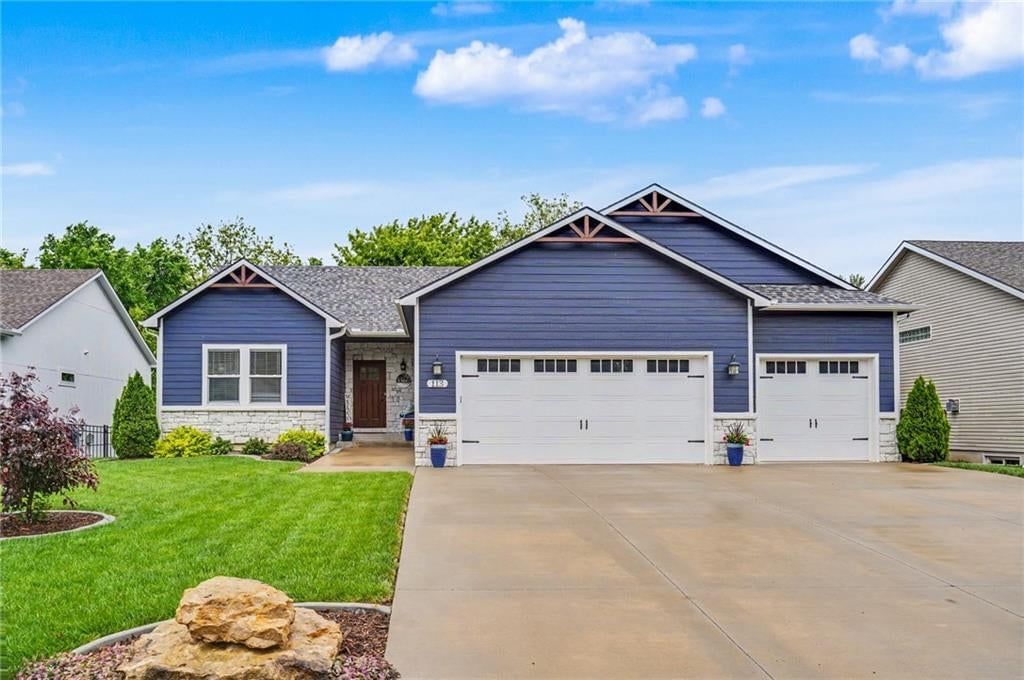 113 Hillside Drive, Baldwin City, KS
