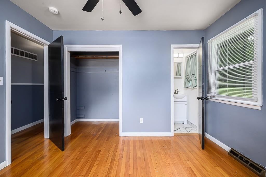 2926 N 64th Terrace — photo 12