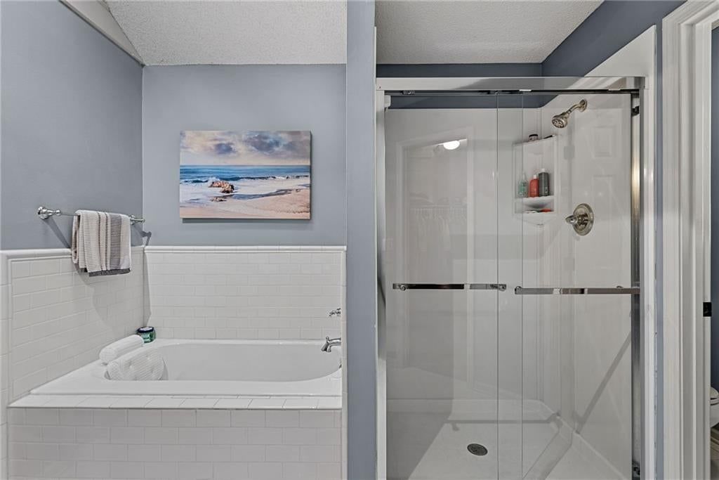 13608 W 68th Street — photo 23