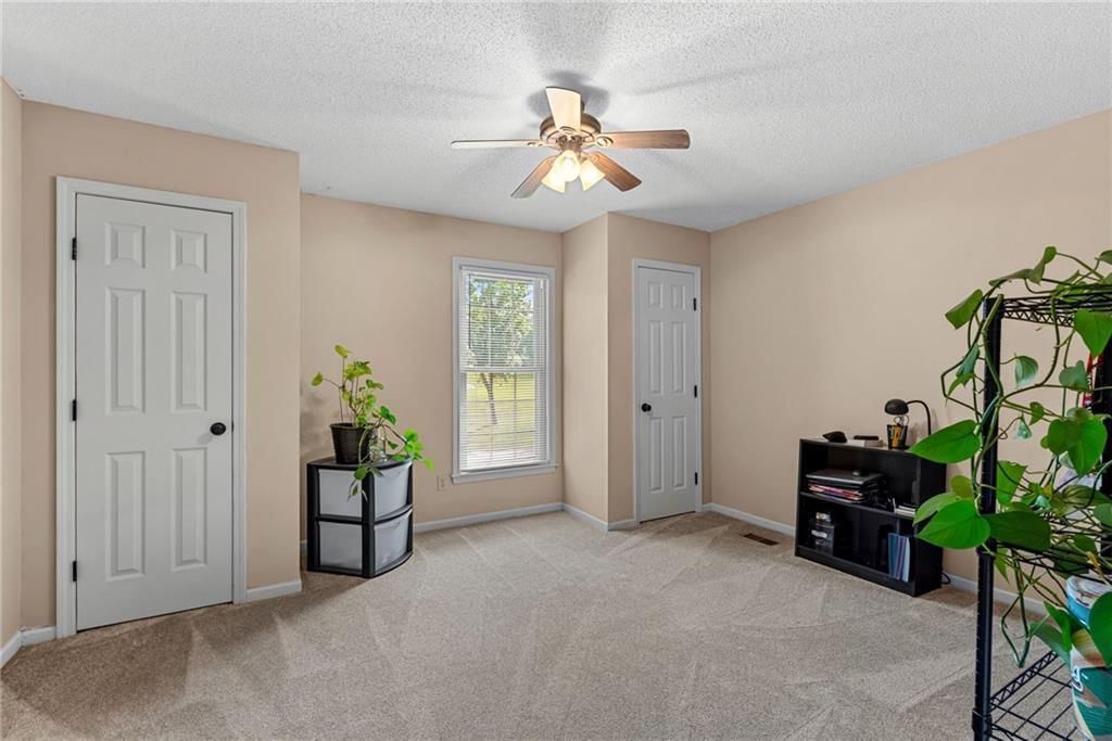 13608 W 68th Street — photo 25