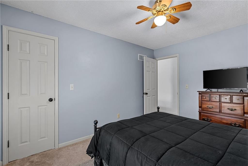 13608 W 68th Street — photo 28