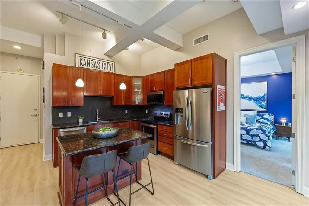 1101 Walnut Street — photo 9