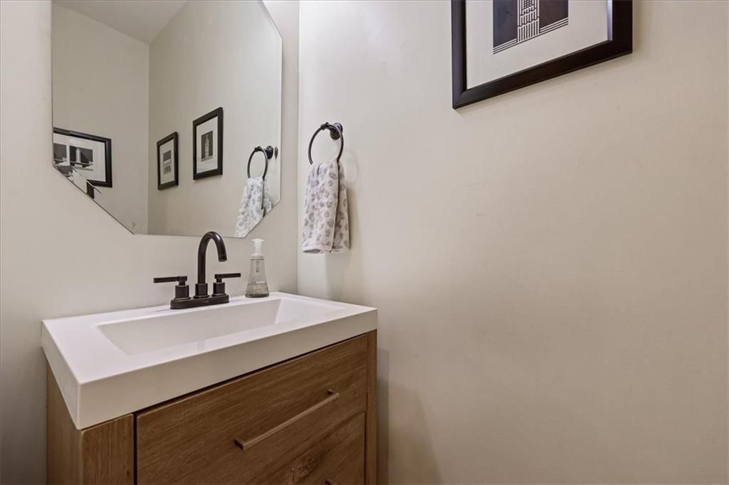 1101 Walnut Street — photo 10