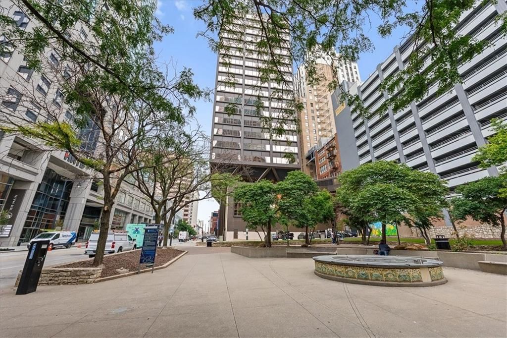 1101 Walnut Street — photo 17