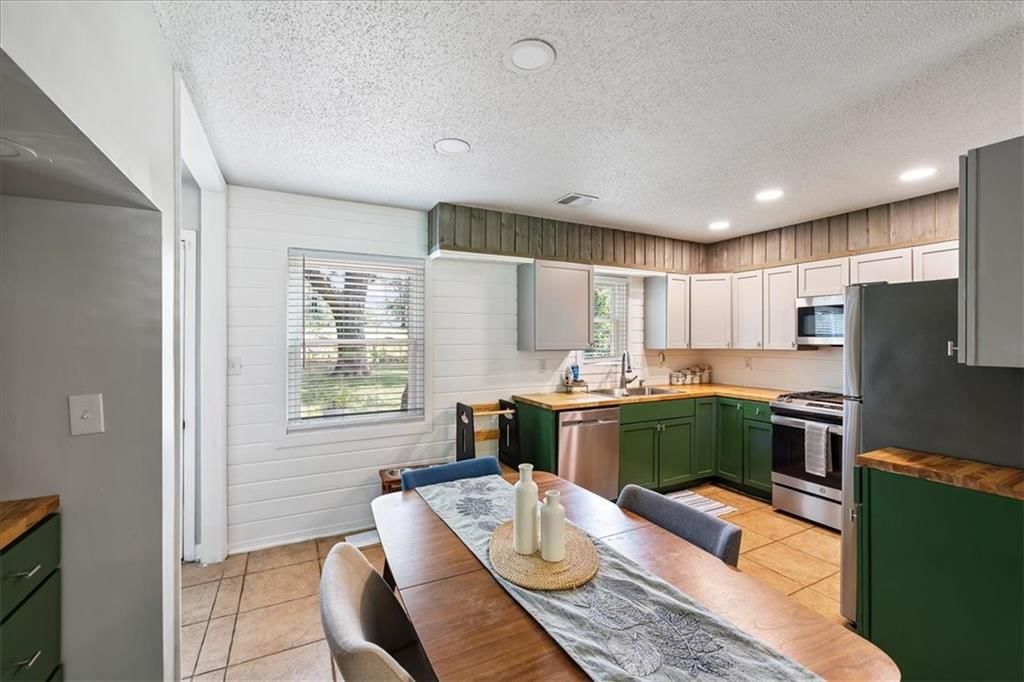 2541 Highland Drive — photo 8