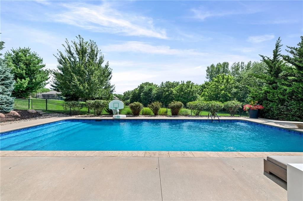 Photo 45 of 72 - 10755 NW 81st Street, Kansas City, MO 64152