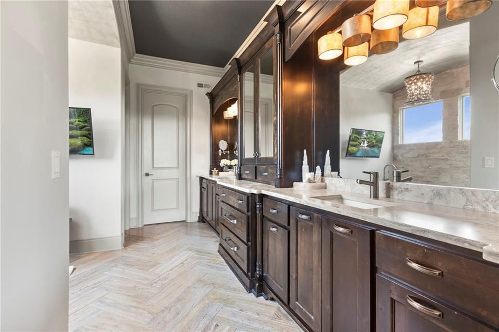 Photo 22 of 72 - 10755 NW 81st Street, Kansas City, MO 64152